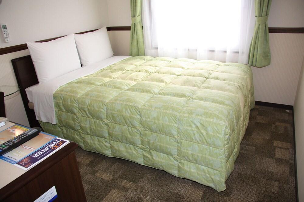 Toyoko Inn Osaka Itami Airport Toyonaka Extérieur photo