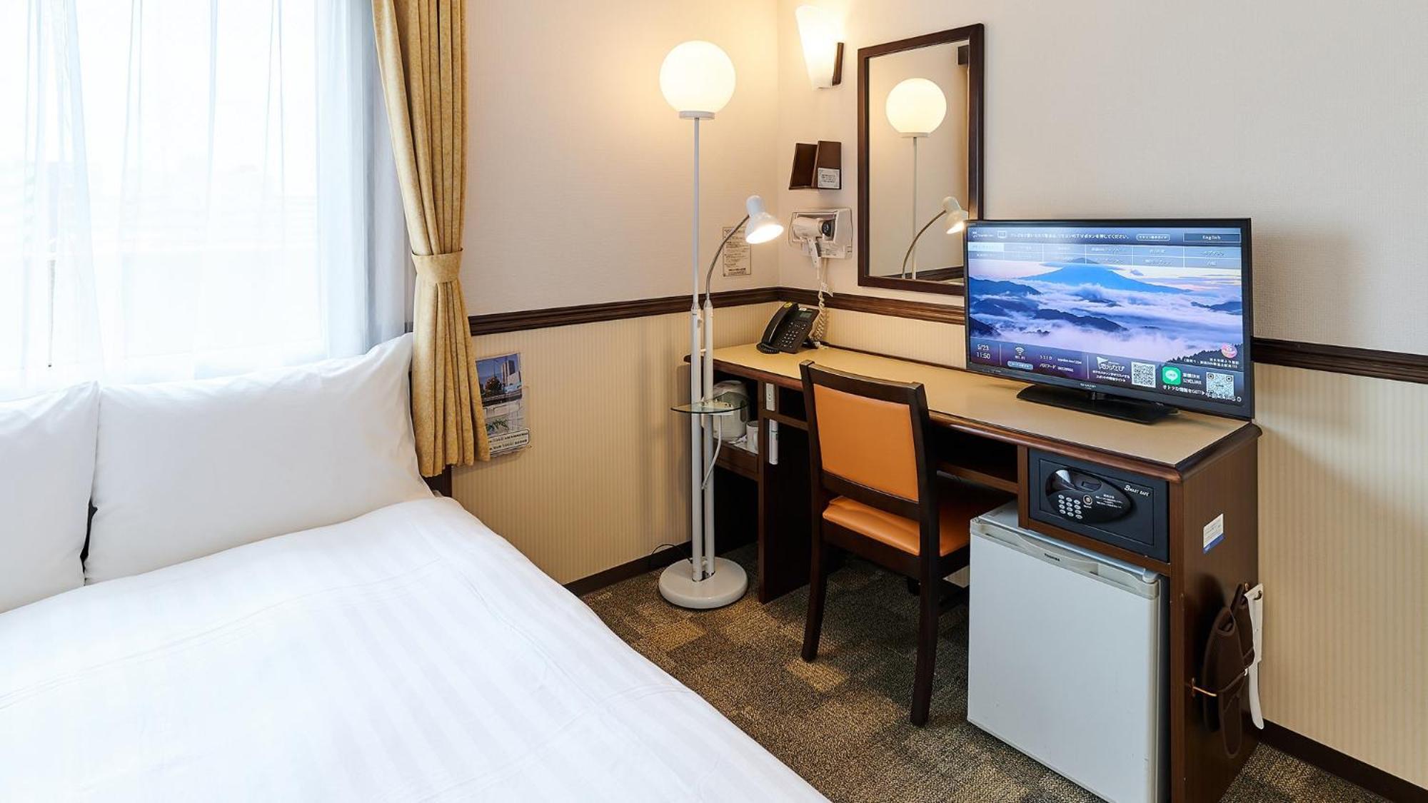 Toyoko Inn Osaka Itami Airport Toyonaka Chambre photo